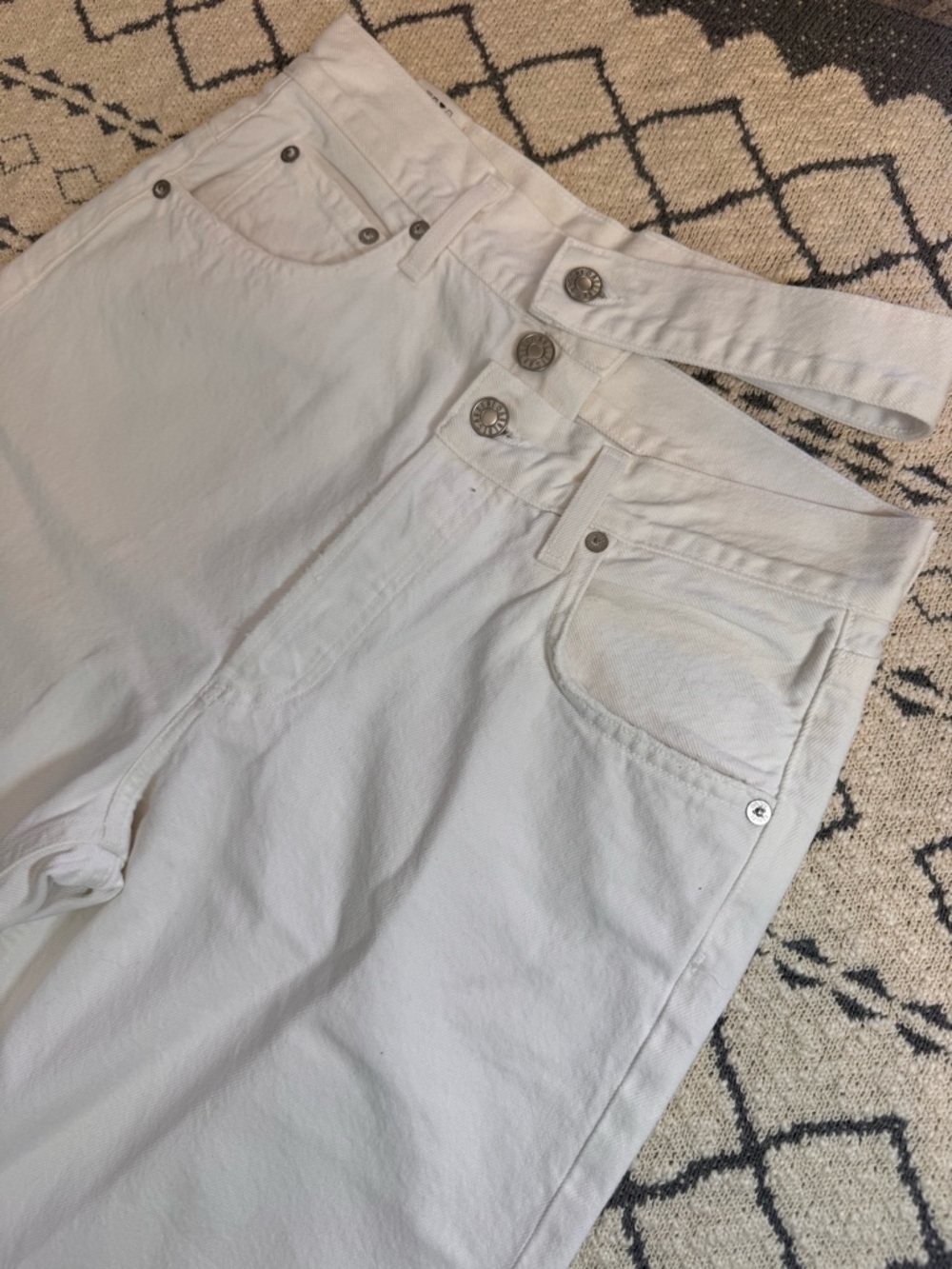 Agolde White Boyfriend Jeans - Relaxed Straight Fit - Picture 4 of 6